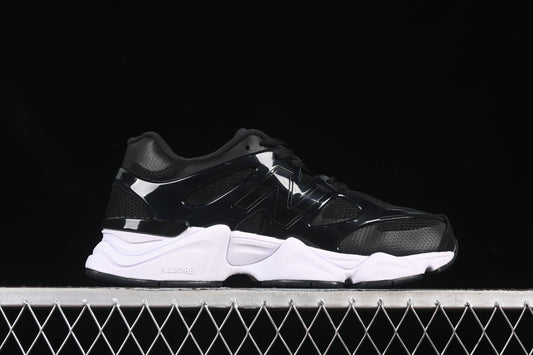 New Balance – Black & White Edition