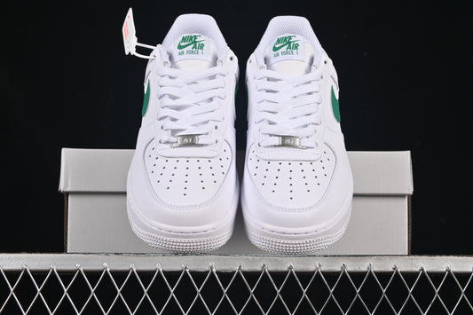Nike Air Force 1 ’07 Low White & Malachite Green