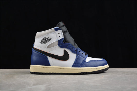 Air Jordan 1 Retro High OG – Blue Royal & White Edition
